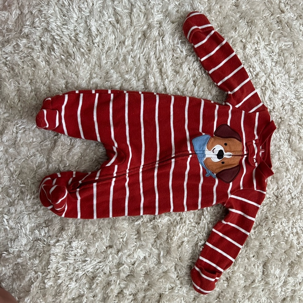 Newborn footies (8 of them)